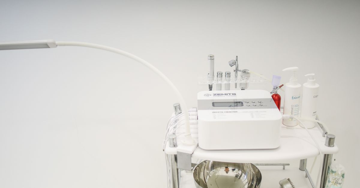 The Role of Hyaluronic Acid in Anti-Ageing Skincare