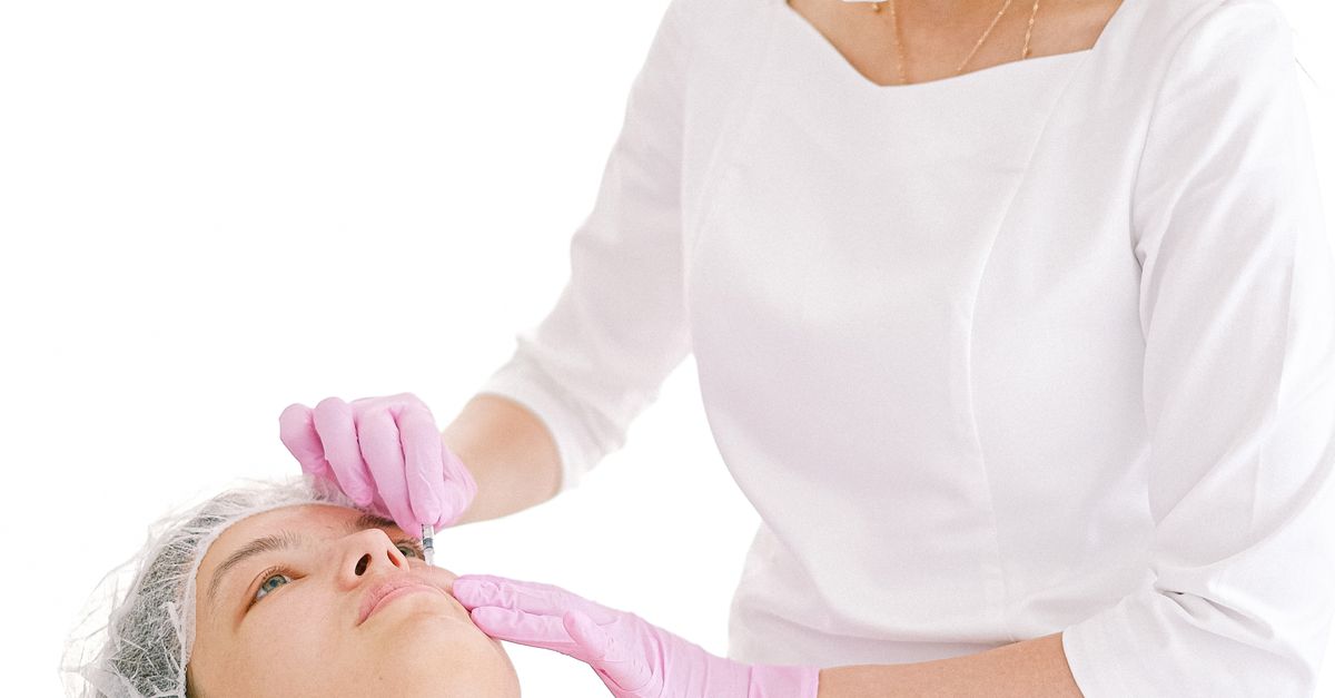 The Role of Moisturisers in an Anti-Ageing Skin Care Routine