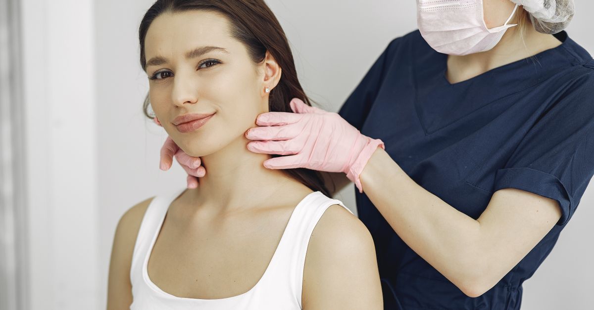 Using Serums to Enhance Your Daily Moisturiser